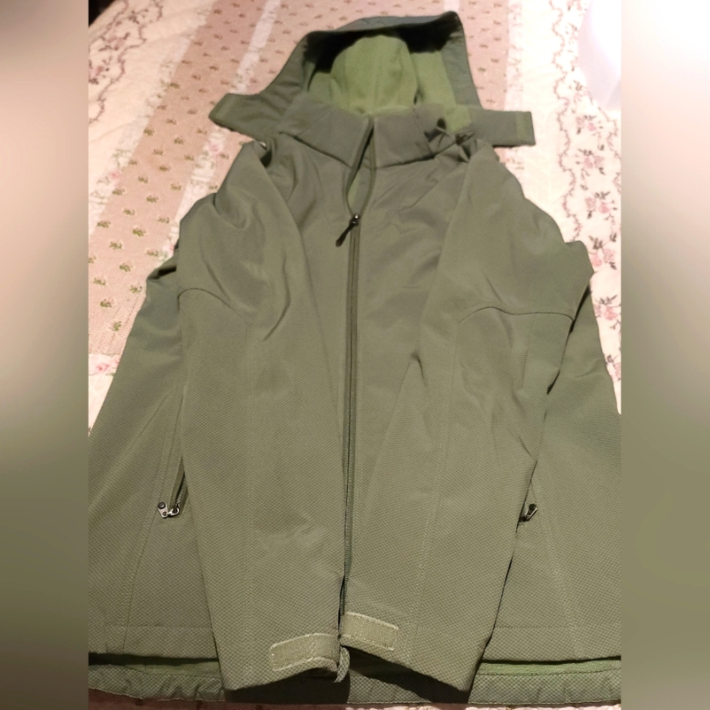 Green Hooded Avia Spring Jacket. Xl Preloved